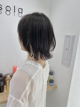 ソラ(sola) ライトウェイトなくびれ外はねボブ