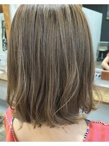 ワンス(Once)&nbsp;ベージュ系カラー◎20代30代40代50代