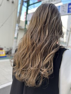 レブル(Re BuLL) ブロンド、ベージュ、グレージュ、エアタッチハイライト