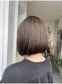 メローベージュ