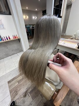 ザラブズラフズヘアー 守恒店(the loves laughs hair) フルブリーチハイグレイカラー