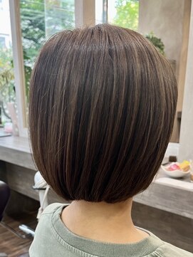 フルール(fleur) アディクシーカラーハイライト＊ミニボブ＊ナチュラルボブ