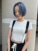 ノア(NOA by KENJE) 根元暗めネイビーカラー.