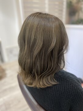 サロン ド マゼンタ(Salon de Magenta) オリーブベージュ