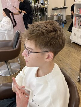 コワファースト 別府 ナチュラルフェード×2ブロックスタイル