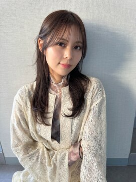 アム(amu) レイヤーカット/韓国ヘア/くびれヘア/小顔カット/2wayバング