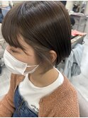 ショートボブ☆イヤリングカラーベージュ