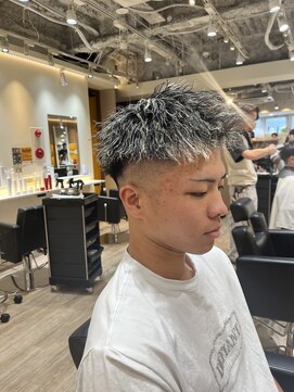 ルースト 渋谷店(ROOST) [やりら好きにたまらない]ジェット×金メッシュ×ツイスパ