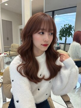 結んでも可愛いのは顔まわりのひと工夫がポイント☆