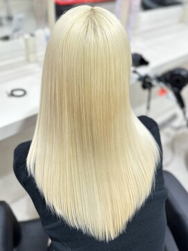 シアター 福岡天神(THEATER) ブロンド