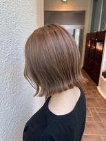 エルサフィロ ヨドヤバシ(el zafiro yodoyabashi)&nbsp;ナチュラルボブ×ベージュ×大人ショートボブ 20代30代40代50代