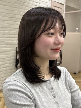 シルクレイ 高田馬場(Silk-lei) ミディアムレイヤー×透けるグレージュカラー
