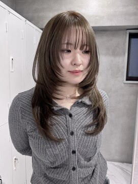 スウィープ(sweep) ハッシュカット×オリーブベージュ