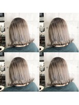 トゥーミー(to mee)&nbsp;グレージュ【担当　末吉】