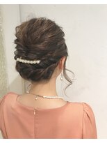 ヴァンクシー バイ ルナ(VANKCY by Luna) ねじねじ くるりんぱ ウェーブ 結婚式 二次会 ラフ 抜け感