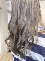 ジーナ 池袋(Zina)&nbsp;☆ White Silver ☆