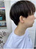 大人可愛い20代30代黒髪前下がりマッシュショートボブ丸み