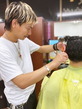アダムス(Adamus)の写真/《World hair in Japan2022「D'S」第2位》メンズの満足度◎！丁寧な接客と高い理容技術でお悩み改善★