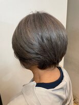 アルバ ヘアリゾート(ALBA) 【ALBA濱中】ショートボブ×白髪ぼかしハイライトカラー