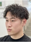 メンズパーマ×ツイストスパイラル×センターパート