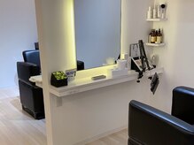 白を基調とした光が差し込むプライベート空間です。