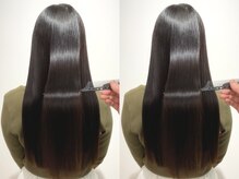 ◇大人女性のための髪質改善。10 年後も艶やかな髪で。大人女性のための本格美髪コース