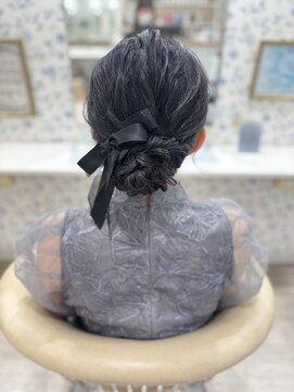 サクララ(Sakura la) シニヨン/参列ヘア/アップヘア/ヘアアレンジ/鎌倉