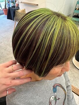 ロミー 本厚木(ROMMY.) 20代30代40代50代☆丸みフェザーショートグリーンカラー