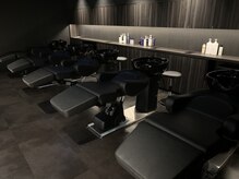 シャンプーテクニックにも自信。さらに最高級リラックスタイプのシャンプー台全台導入。