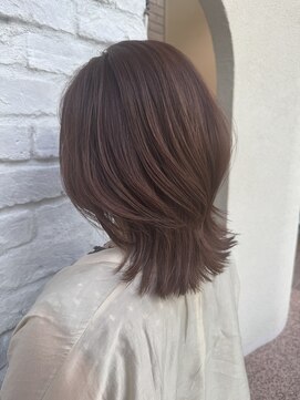 エルサフィロ ヨドヤバシ(el zafiro yodoyabashi) ブラウンベージュ/外ハネミディアム/20代30代40代50代60代