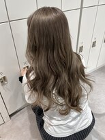 ラルムバイシー 新宿(LARME by Sea)&nbsp;ダブルカラー柔らかめくすみ感UPのミルキーグレージュ(岡崎)