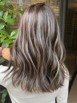 ヘアーサロングランデ(HAIR SALON GRANDE)&nbsp;ハイライトカラーミルクティーベージュレイヤーカット