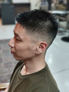 グロウ 博多店(growth) スパイキーショート