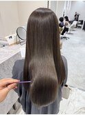 湿気に負けないヘアケア×艶グレージュカラー