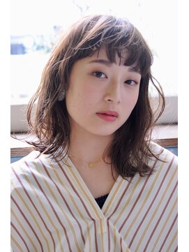 ヤマミチ(yama mitti) 【yama mitti】外ハネマニッシュミディ