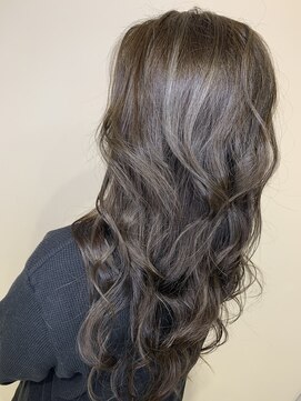 アヴァンス アリオ鳳店(AVANCE) カーキグレージュ×レイヤーロング