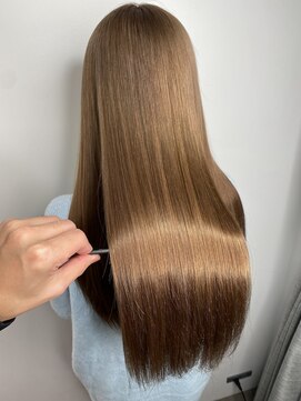 エリーツ 表参道(elyts) 【表参道elyts】髪質改善トリートメント