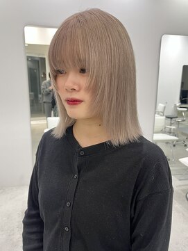 イリ(iLi) 【iLi×REN】シルキーベージュ/ハイトーンカラー/ミルクティー