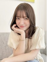 結べるボブ　ミディアム　レイヤーボブ