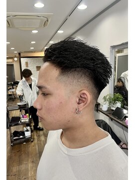 アンダーバーホワイト 広島 並木店(_WHITE) ツイストショート