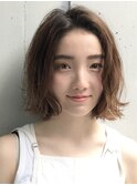 切りっぱなしショート・ボブ/絶壁解消/前髪なし/４0代/30代/丸顔