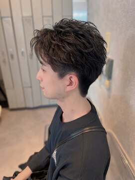 ジーナ 天神(Zina) スパイキーフェザー