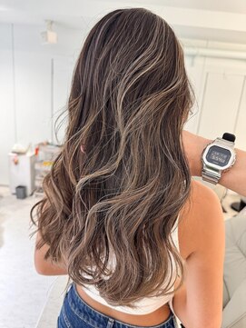 ノラ ウメダ(NORA UMEDA) ミルクティーハイライトインナーハイライト細いハイライト海外風