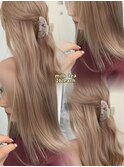 イメチェン/ホワイトブロンド/外ハネボブ/美髪/栄