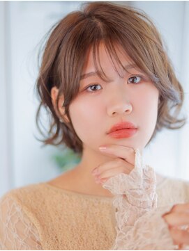 ベレッタ 楠葉店(veretta.) ひし形ボブ/ニュアンスカール/透明感カラー/外ハネボブ/大人女性