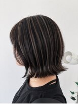 クリーピー(CREAPY)&nbsp;時短ハイライト×切りっぱなしボブ～外ハネ仕上げ～