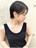 耳掛けタイトショート