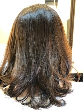 サリーヌ(SERENE) ナチュラルストカール〔イルミナ/縮毛矯正/沼袋/江古田/野方〕