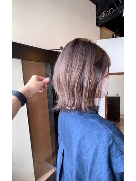 ルポル 大通店(rupolu) ブリーチアリ・グレージュミディアム