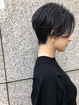 イリ(ili) "【ILi】ショート×ダークグレー"